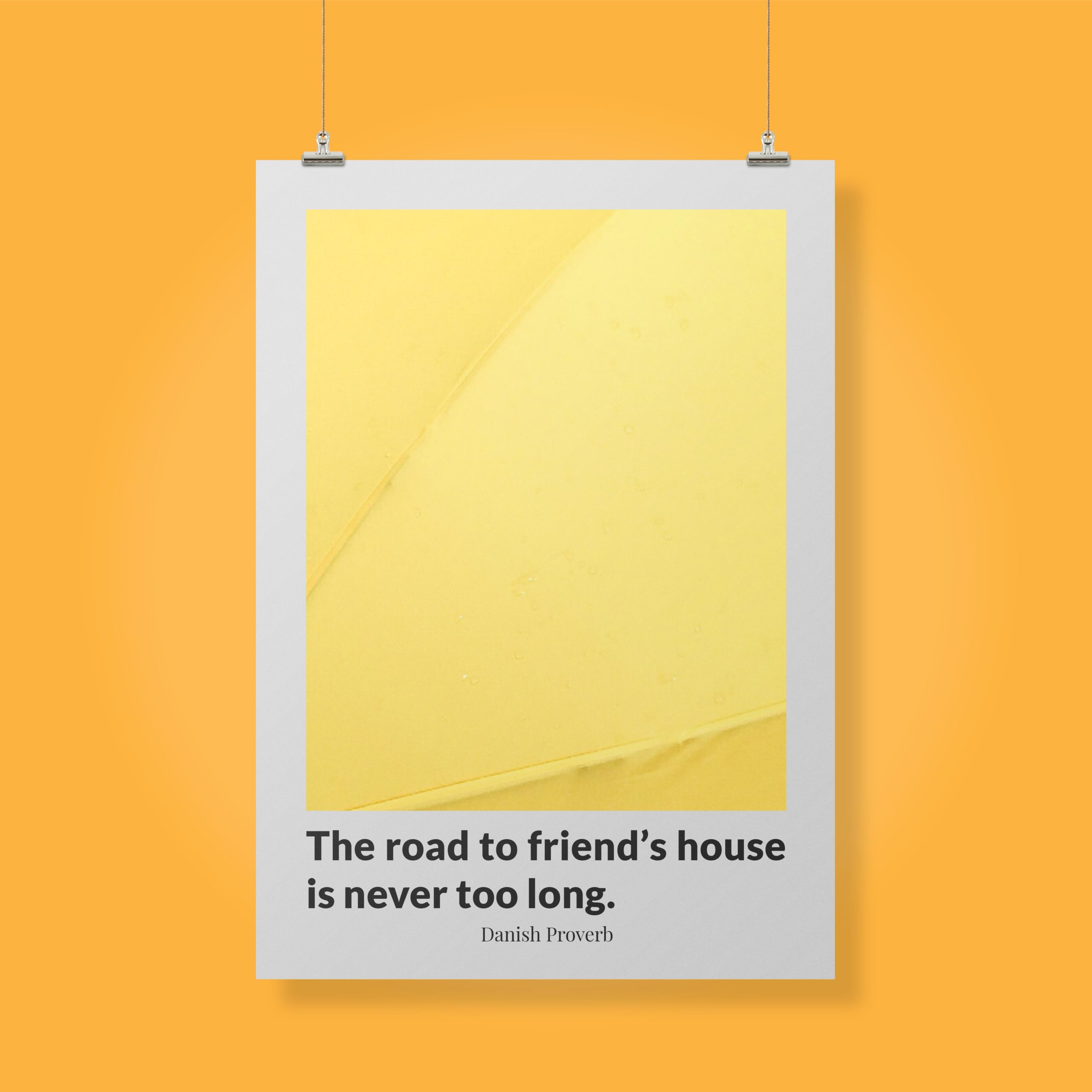 the-road-to-friend’s-house-is-never-too-long._1942021-Q20-D12-0-563_1000_clips_holding