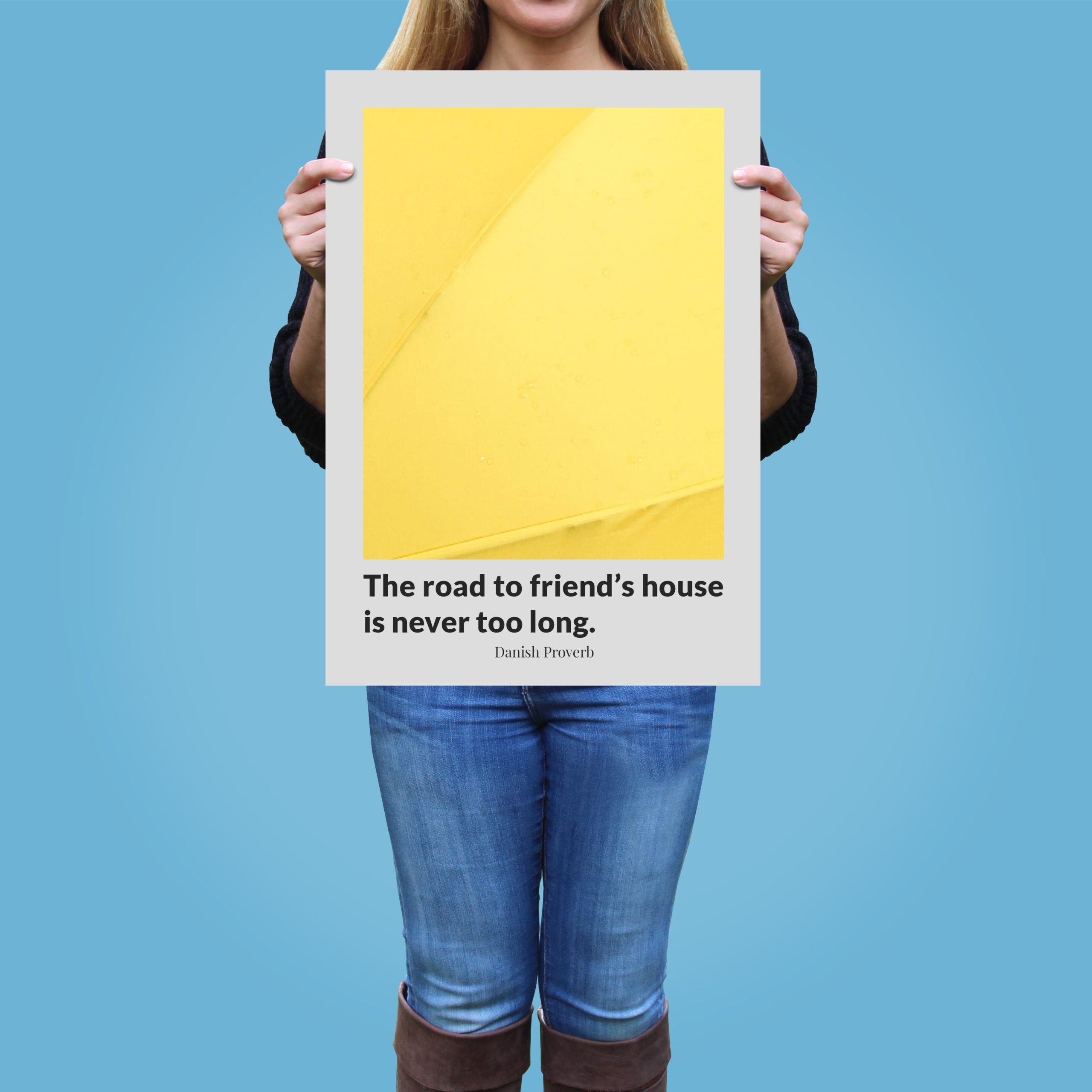 the-road-to-friend’s-house-is-never-too-long._1942021-Q20-D12-0-563_1000_girlholding